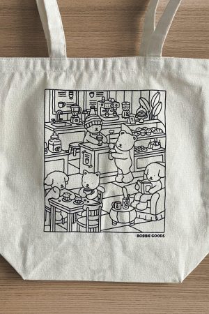 CoffeeShopToteMain_1800x1800_ebcc6253-9e92-4b51-bffc-58b473155915